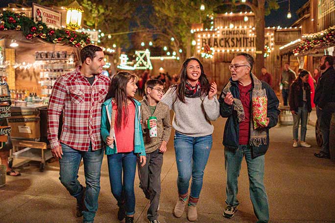 Christmas Craft Village Knott's Merry Farm 2024